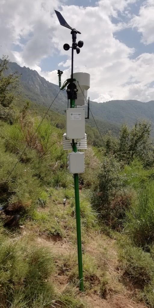 Station AGRISCOPE pour mesurer la qualité de l'air dans le village de Cozzano